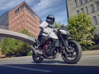 Hornet 750