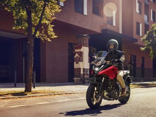 NC 750x